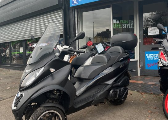 Piaggio MP3 500